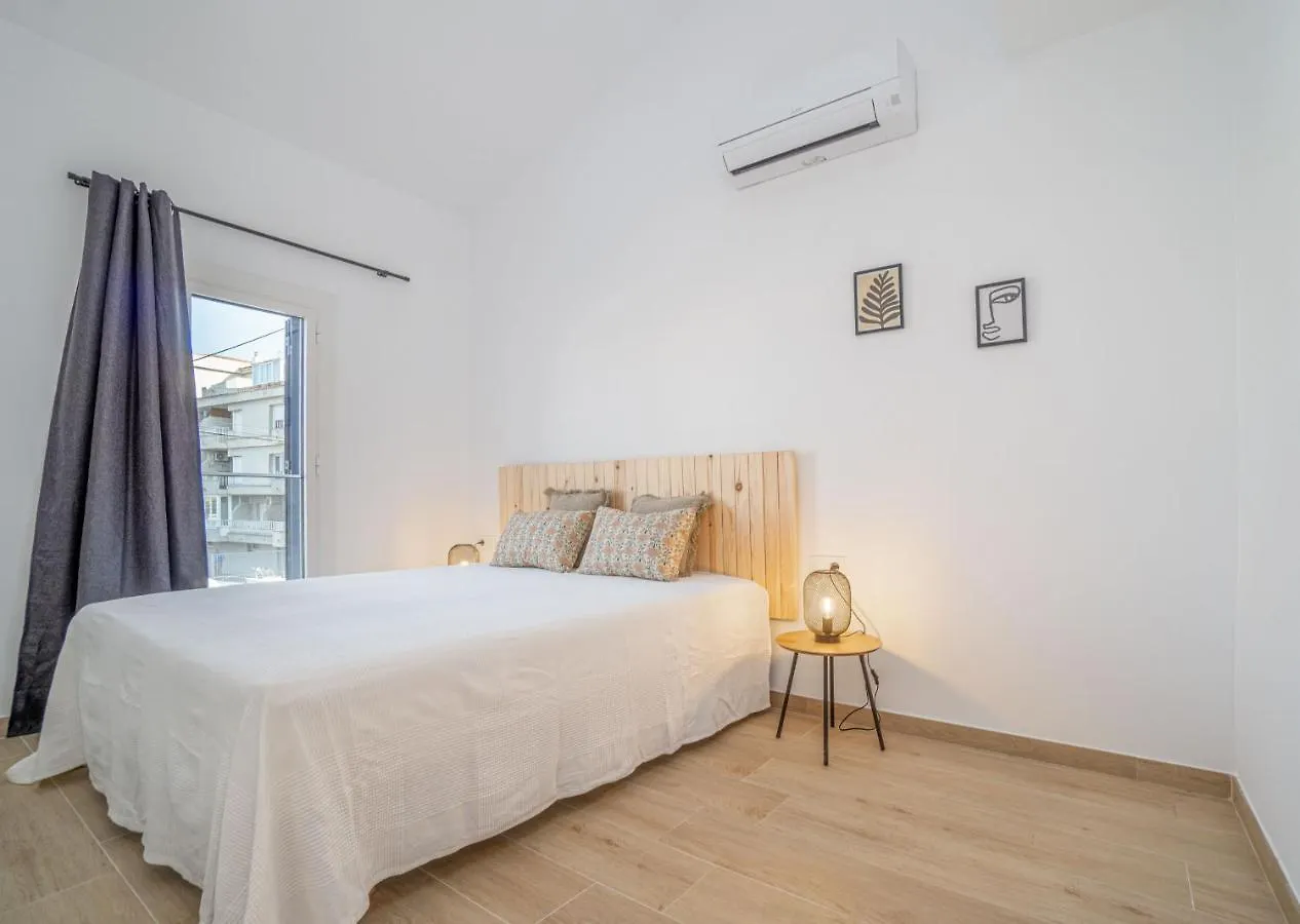 Holiday home 405-Casa Al Canal Con Amarre Empuriabrava Spain